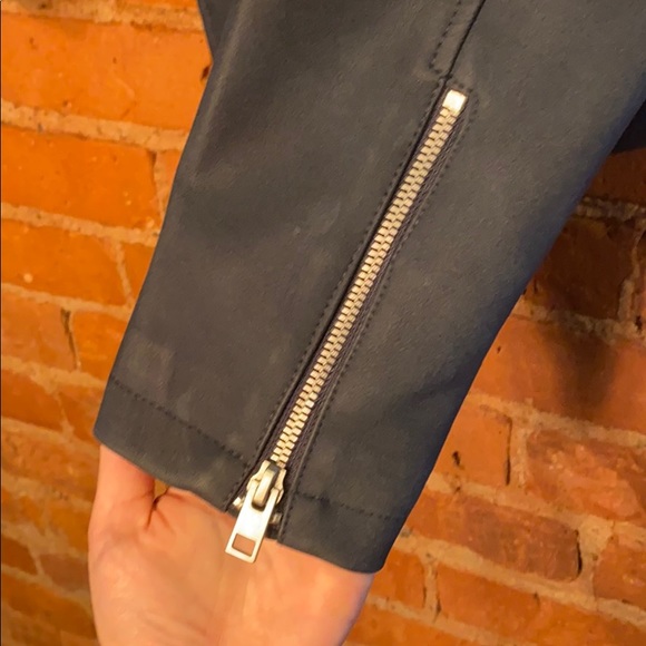 Leather jacket - Picture 6 of 10